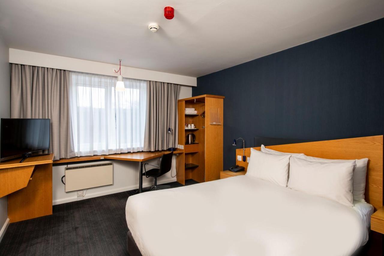 Holiday Inn Express Stirling, An Ihg Hotel Zewnętrze zdjęcie