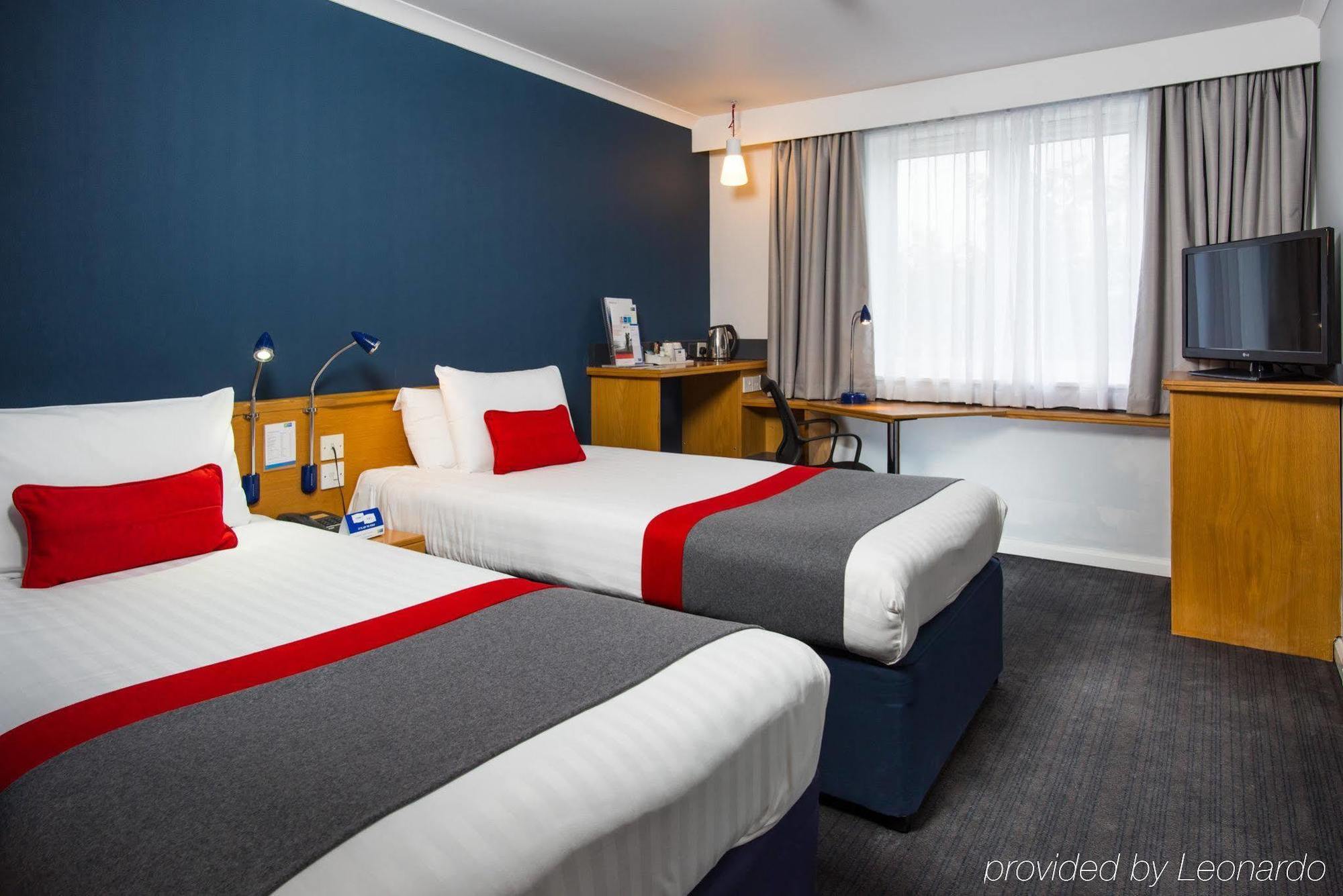 Holiday Inn Express Stirling, An Ihg Hotel Zewnętrze zdjęcie