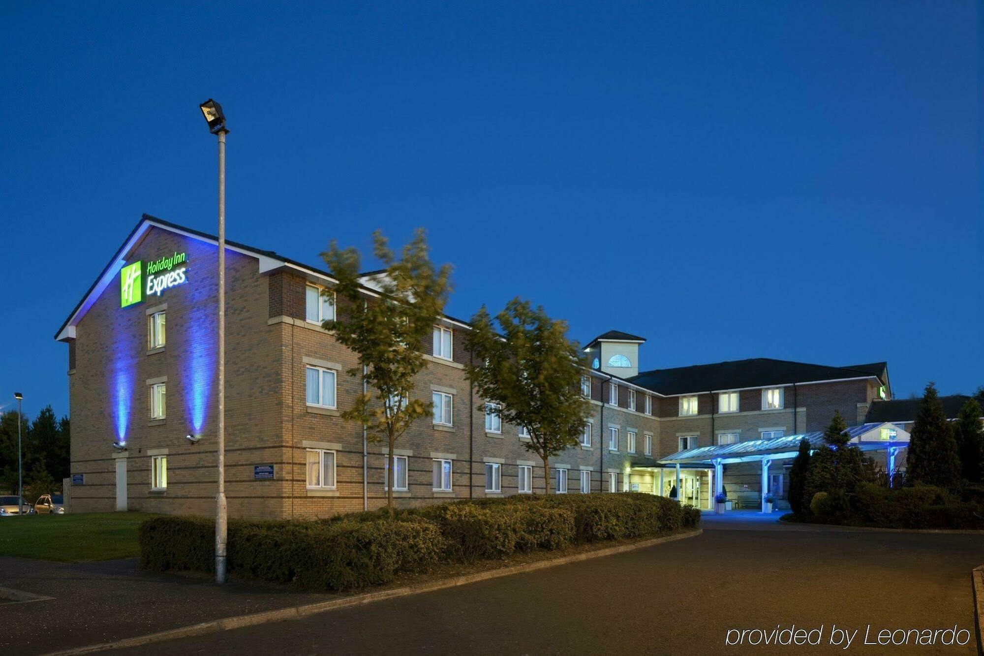 Holiday Inn Express Stirling, An Ihg Hotel Zewnętrze zdjęcie